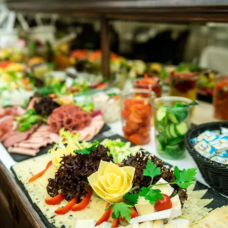 Grosszuegiges Mit Blick Zur Frauenkirche * Dresden