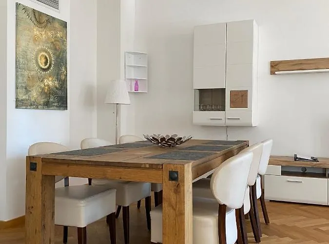 Grosszuegiges Mit Blick Zur Frauenkirche *