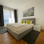 Grosszuegiges Mit Blick Zur Frauenkirche *