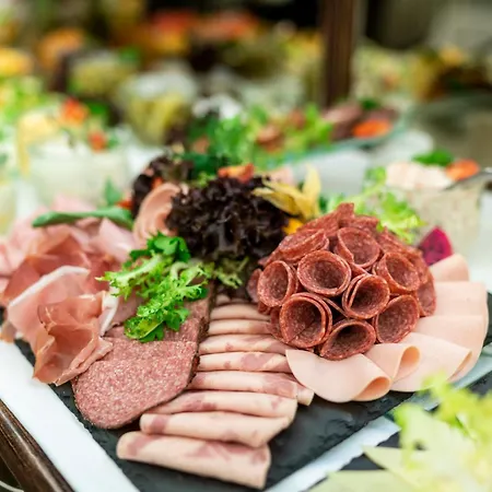 Grosszuegiges Mit Blick Zur Frauenkirche *